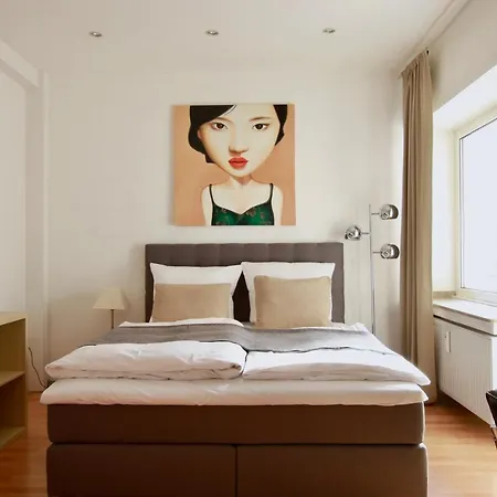 Modern Eingerichtetes Nahe Zulpicher Platz Apartamento
