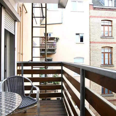 Modern Eingerichtetes Nahe Zulpicher Platz