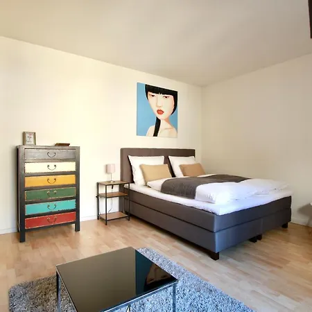Modern Eingerichtetes Nahe Zulpicher Platz Apartamento *